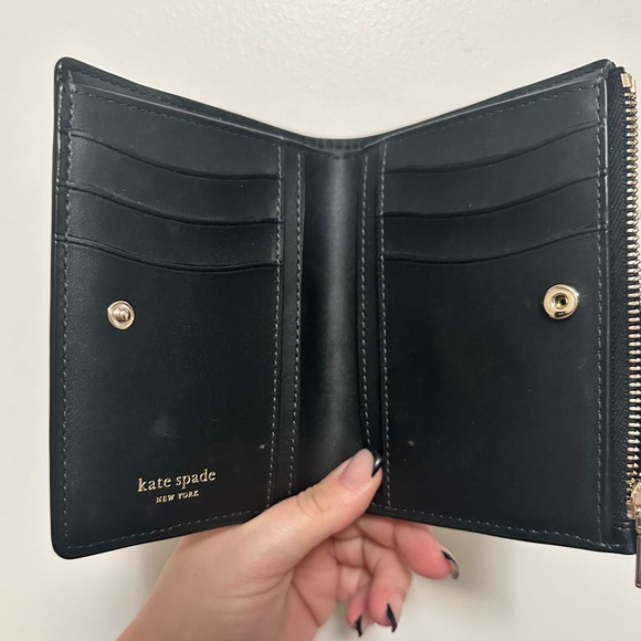 ✨💕 LIKE NEW Kate Spade Disney 100 Year Mickey Minnie Bifold Wallet - Picture 4 of 5